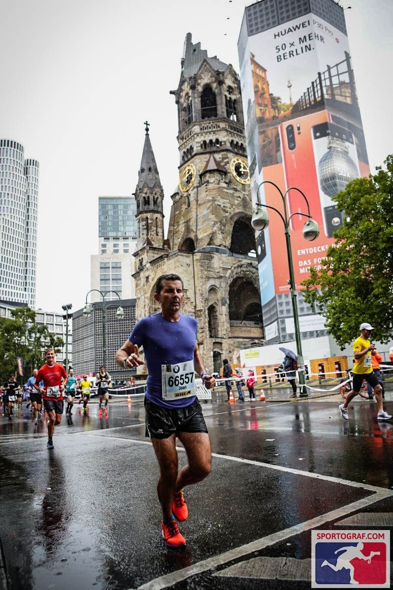 Joan Ribes corriendo un maratón